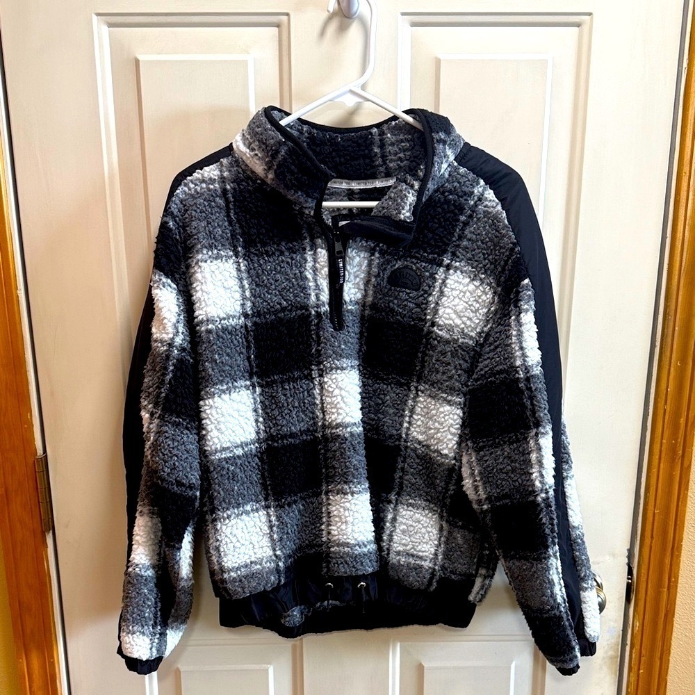 Limited Too Classic Plaid Fleece Pullover size XL (16-18)